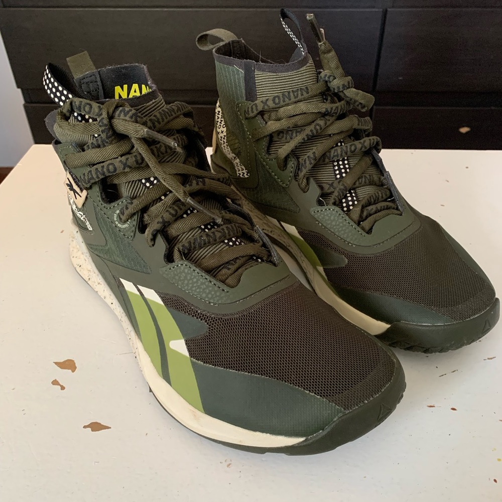 - Reebok Nano X - barely worn - CrossFit shoes size 8.5m
